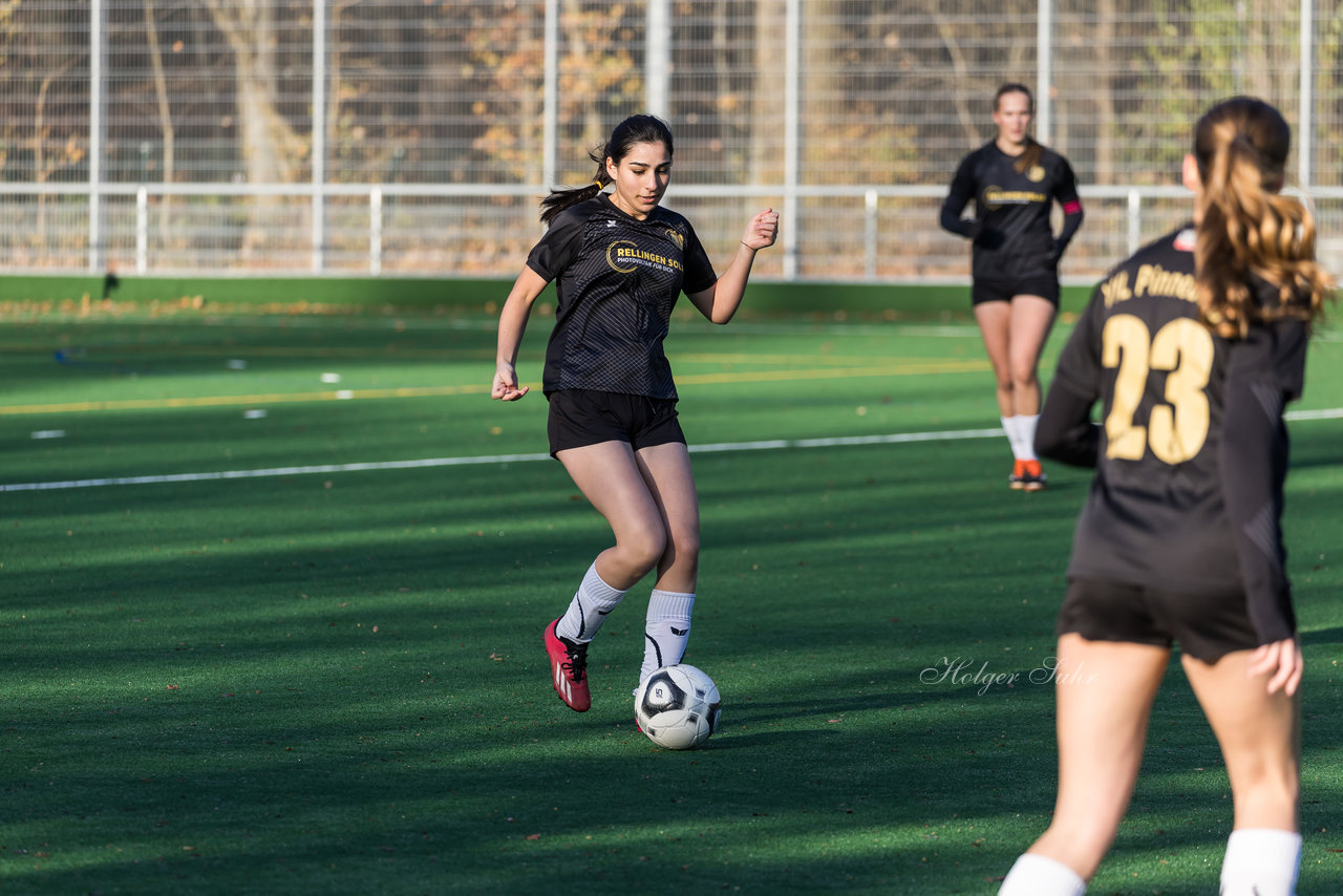 Bild 340 - wBJ VfL Pinneberg2 - Eimsbuttler TV 3 : Ergebnis: 5:0